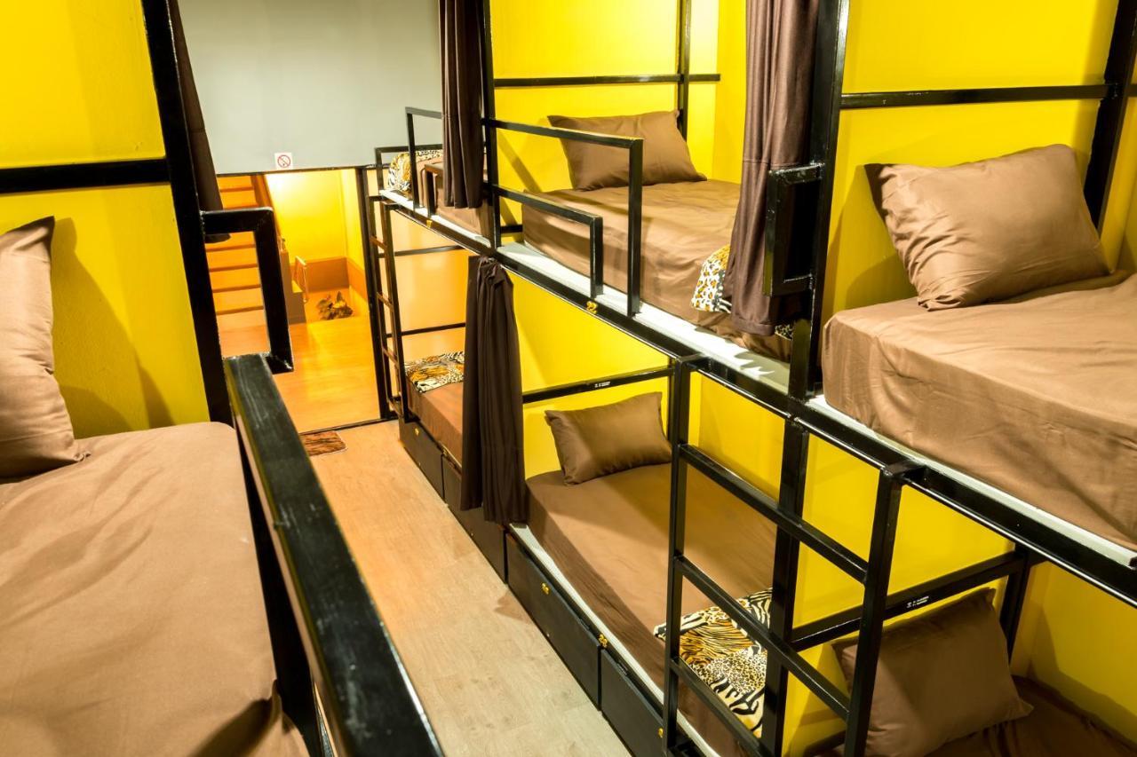 Iris Hostel Chiang Mai Zewnętrze zdjęcie