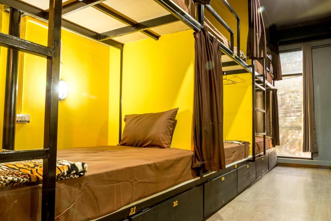 Iris Hostel Chiang Mai Zewnętrze zdjęcie