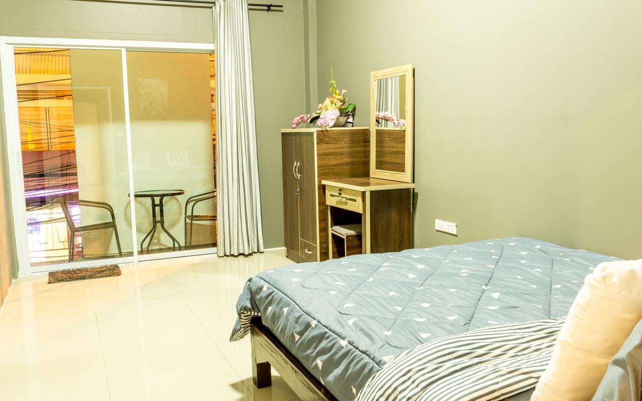 Iris Hostel Chiang Mai Zewnętrze zdjęcie